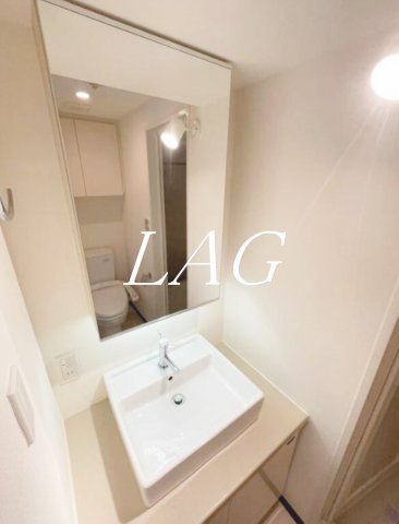 洗面設備　独立洗面台です。