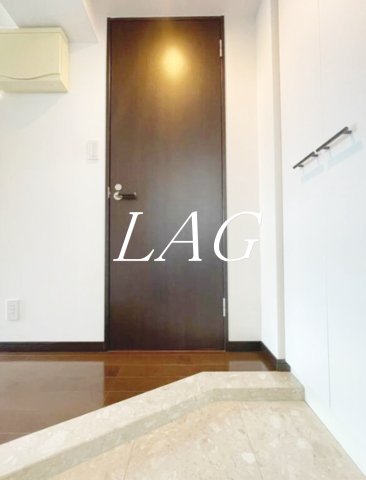 玄関　玄関です。