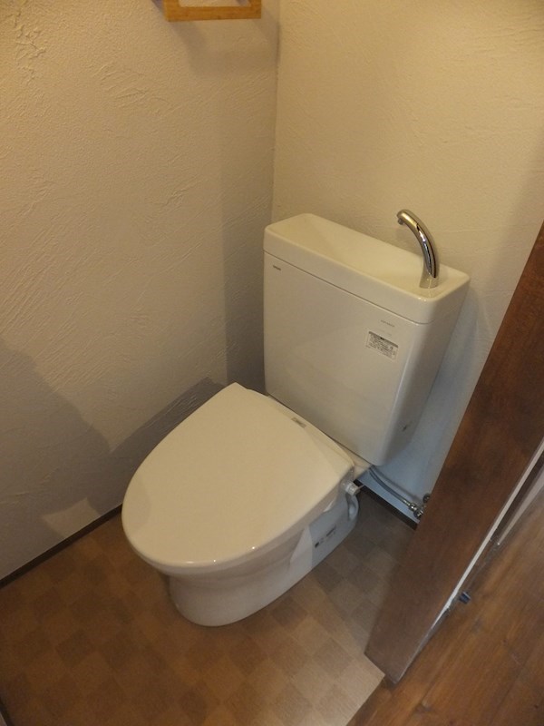 トイレ　トイレ