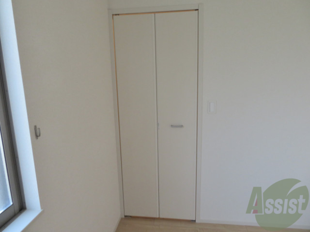 収納　クローゼットがありました。お洋服や荷物はここへ