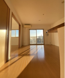 居室・リビング　コンフォリア上池台