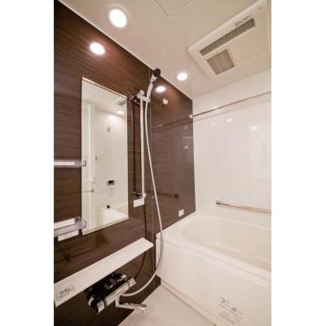 バス・シャワールーム　※写真は同タイプ住戸です。