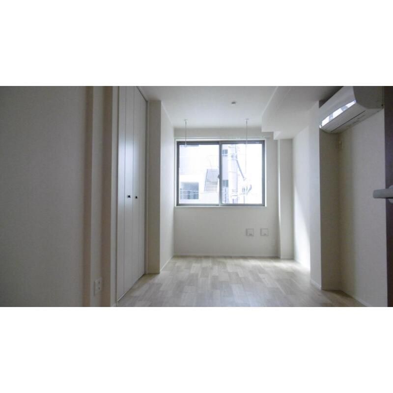 居室・リビング　☆明るい洋室☆