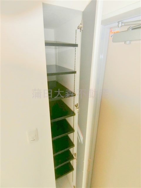 その他設備　玄関収納