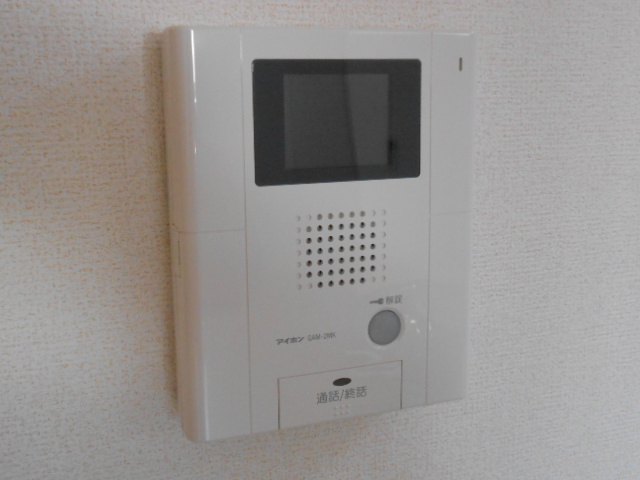 セキュリティ　共用玄関部オートロック方式採用