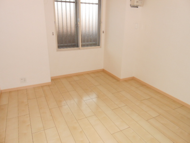 その他部屋・スペース　北側寝室（洋室・６．１畳）・２４時間換気システム完備