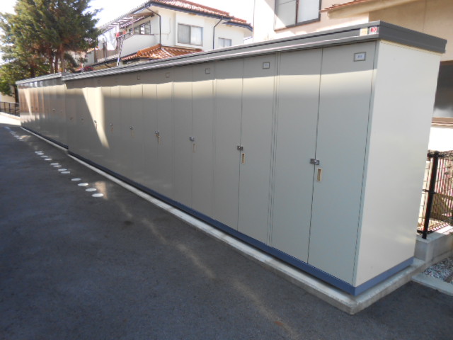 その他設備　各戸個別の屋外物置完備（冬用タイヤ等収納可能）