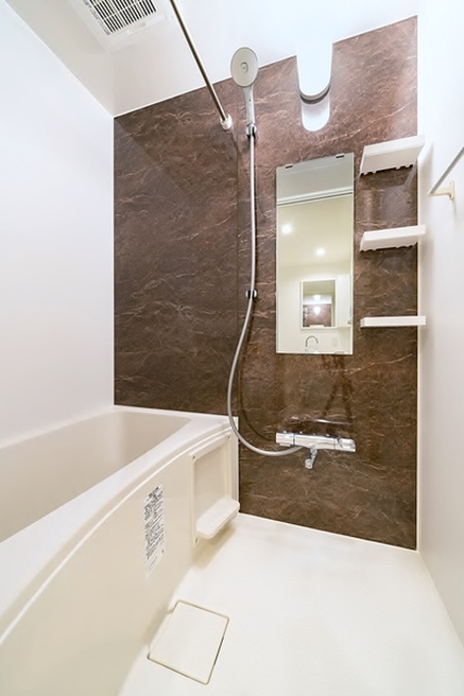 バス・シャワールーム