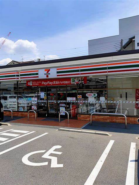 コンビニ　セブンイレブン大阪下新庄2丁目店（コンビニ）まで292m