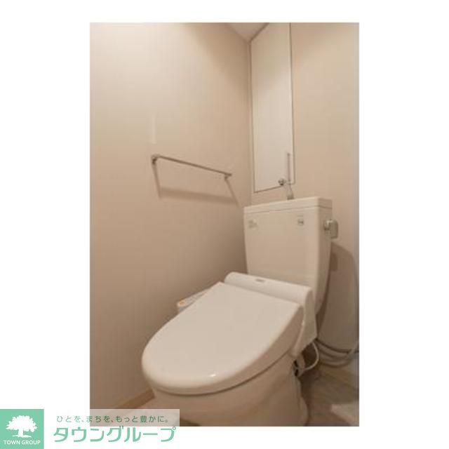 トイレ　※写真は同タイプ住戸です。