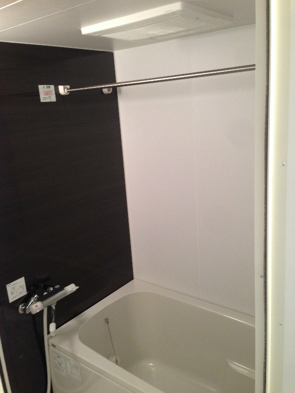 バス・シャワールーム　※別部屋の参考写真です。