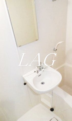 洗面設備　洗面台です。