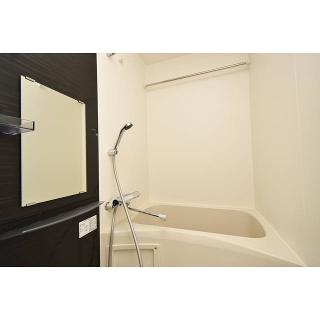 バス・シャワールーム　お風呂で日々の疲れを落としましょう