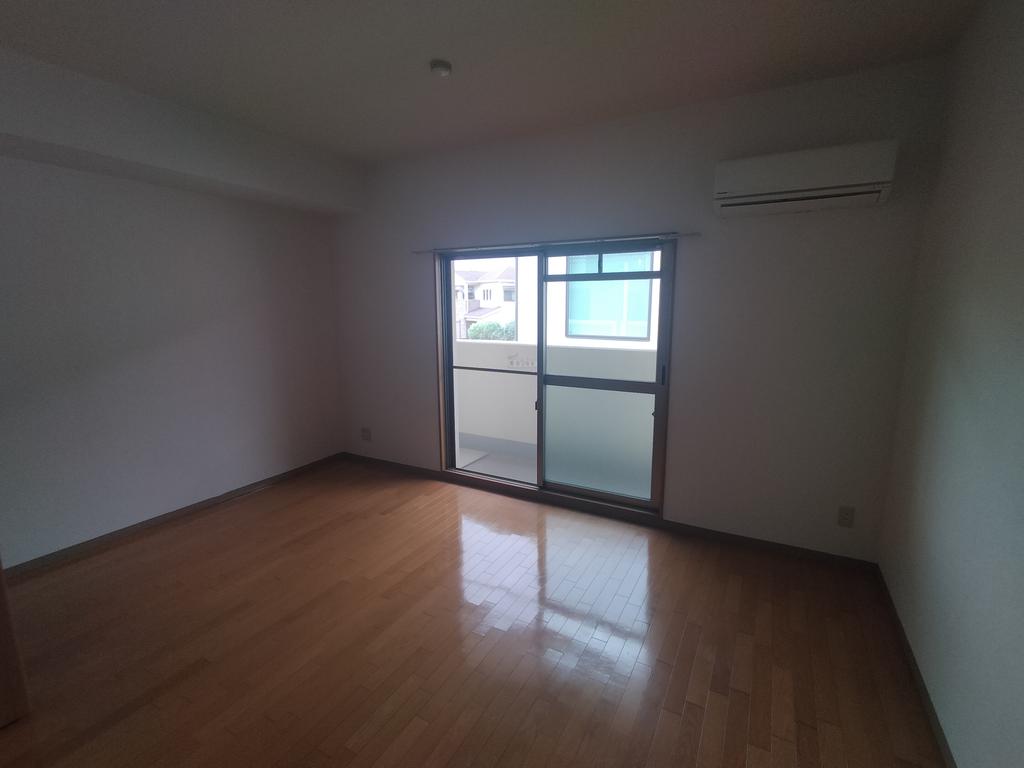 居室・リビング　10帖の洋室♪(同仕様写真)