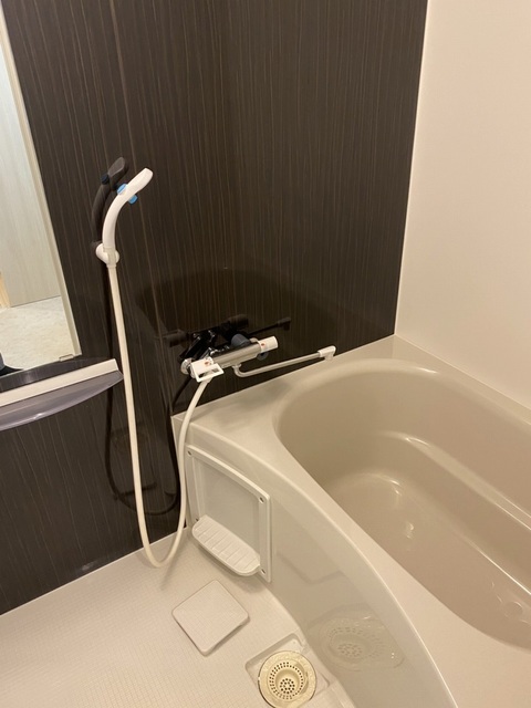 バス・シャワールーム　バスルーム