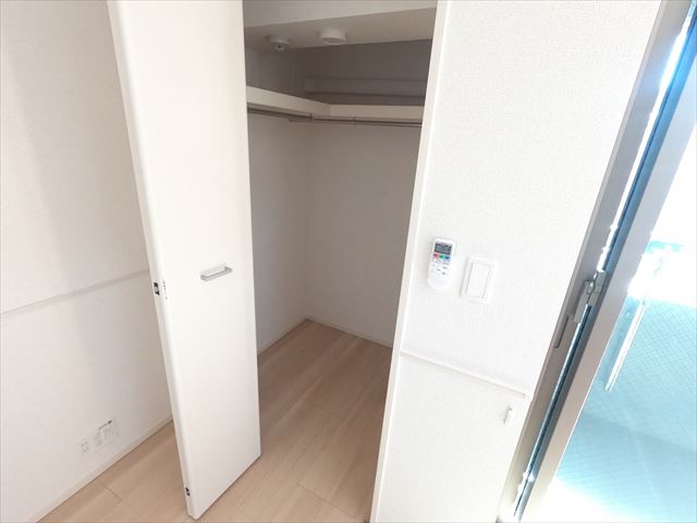 収納　ウォークインクローゼット