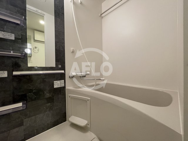 バス・シャワールーム　アドバンス難波ラシュレ　浴室