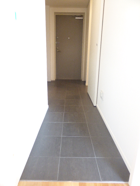 玄関　他部屋参考写真です。