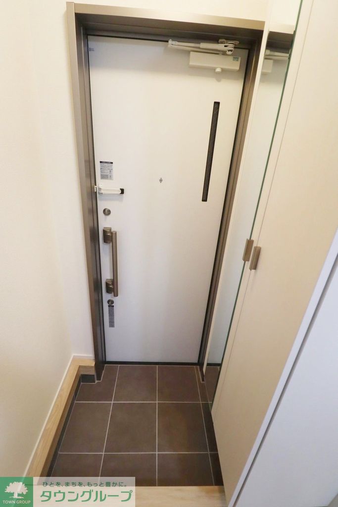 玄関　キッチン