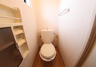 トイレ　清潔感のあるトイレです