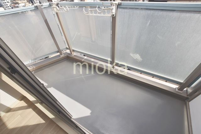 バルコニー　陽当たり良好なバルコニーです