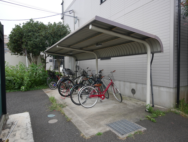 その他共有部分　★屋根付きの駐輪場がございます★