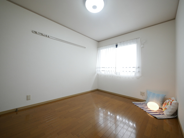 その他部屋・スペース　★日当たりの良い洋室です★