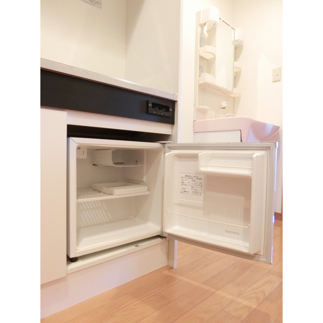 キッチン　ミニ冷蔵庫