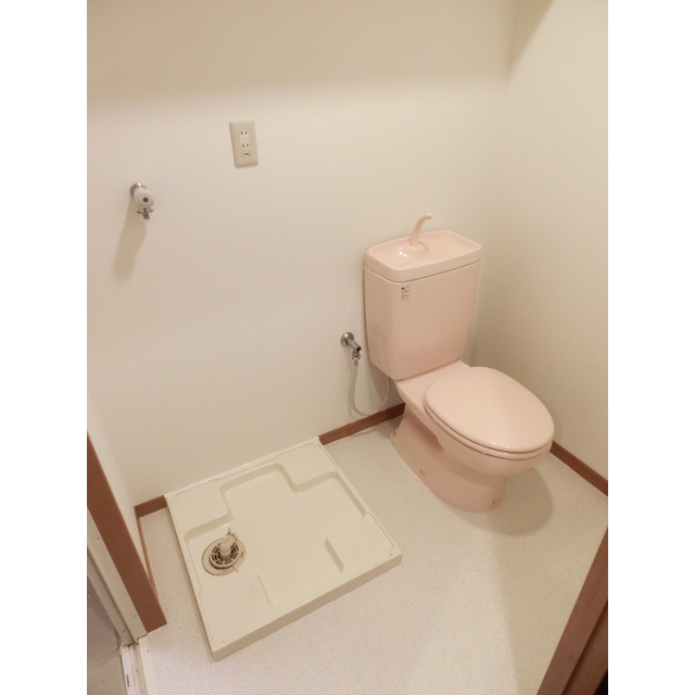 トイレ　洗濯機置場