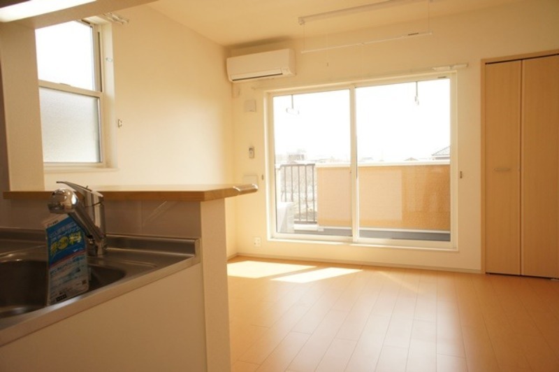 居室・リビング　図面と現状に相違がある場合には現状を優先