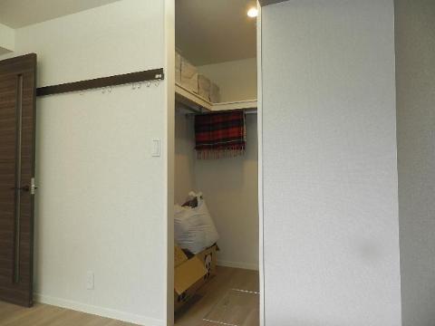 収納　ウォークインクローゼット