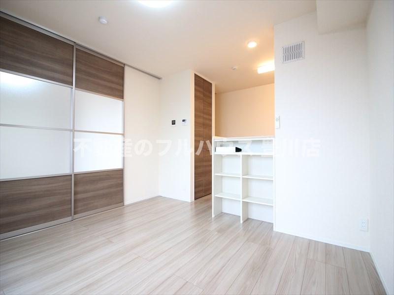 居室・リビング　写真は同型別室