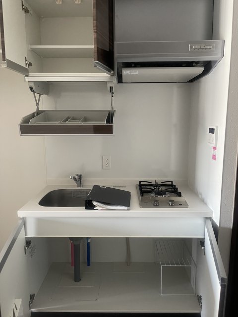 キッチン　同物件別号室のものです。
