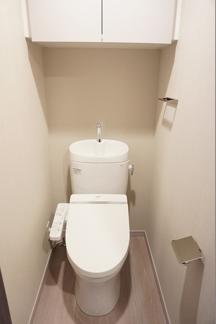 トイレ　（９０５号室の写真）