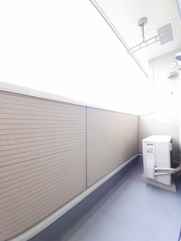 バルコニー　図面と現状に相違がある場合には現状を優先