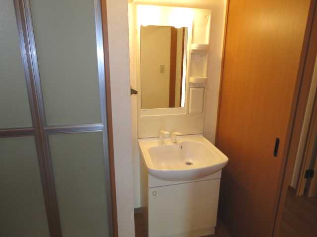 洗面設備　洗髪洗面化粧台