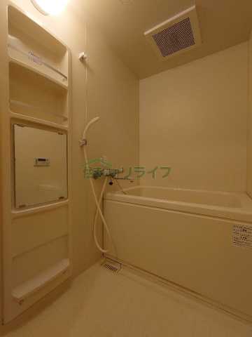 バス・シャワールーム　※参考写真です。似た間取りの別部屋になります。