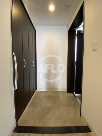 玄関　オースティ北梅田　玄関