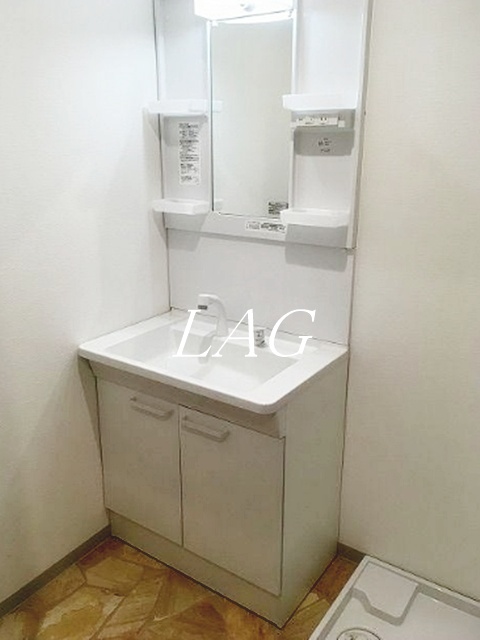 洗面設備　独立洗面台です。