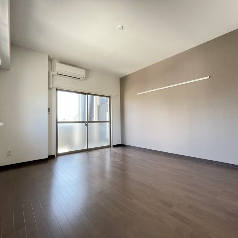 居室・リビング　同仕様タイプです