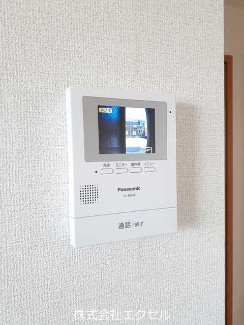 セキュリティ　モニター付きドアホンで安心です。