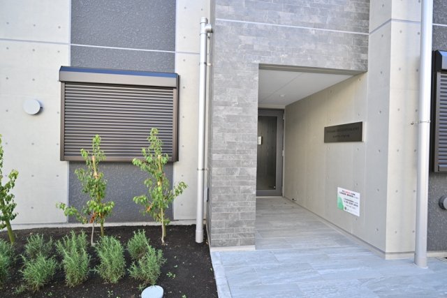 エントランス　清潔なエントランスです