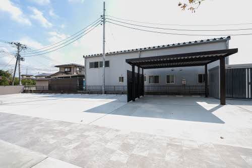 駐車場　駐車場