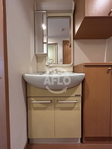 洗面設備　プレサンスセンターコア大阪　独立洗面台