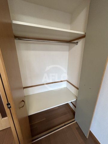 収納　プレサンスセンターコア大阪　クローゼット