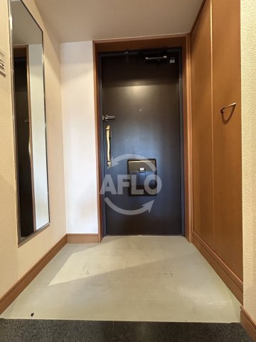 玄関　プレサンスセンターコア大阪　玄関