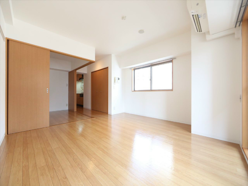 居室・リビング　ＬＤＫ13.2帖　洋室4帖　つなげても使えます