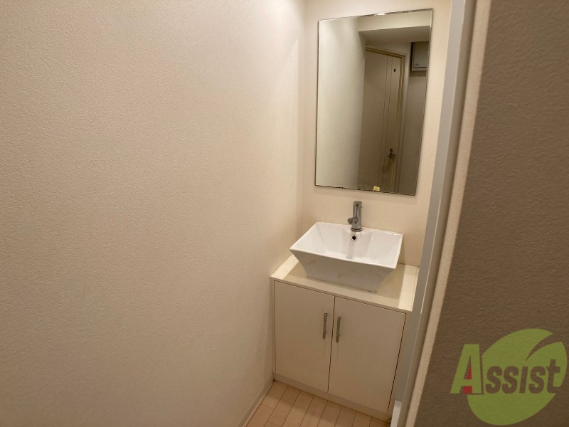 洗面設備　洗面台は独立していて使いやすそうですね。