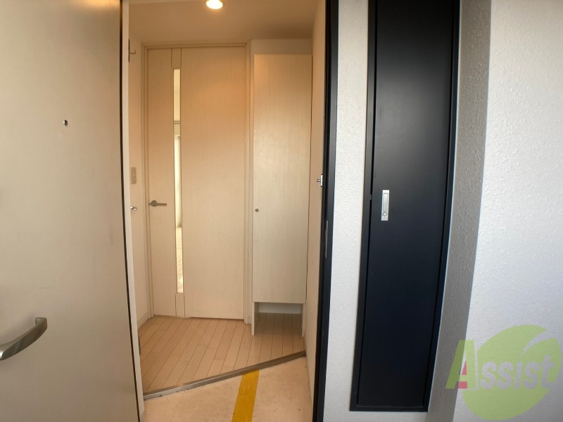 玄関　玄関から見た景色はこちらです。イメージできますか。