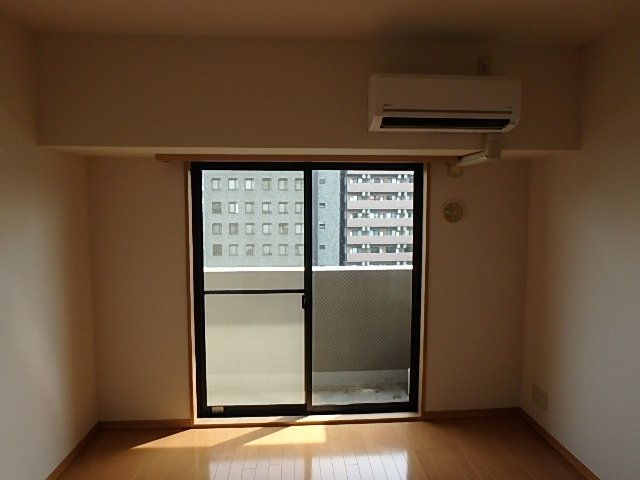 居室・リビング　ゆったりした洋室です